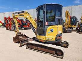 YANMAR VIO35-6 EXCAVATOR WITH 2567 HOURS, FULL CABIN WITH A/C, HITCH AND BUCKETS - picture1' - Click to enlarge