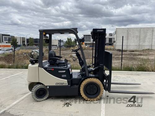 Crown 2.5 ton Forklift