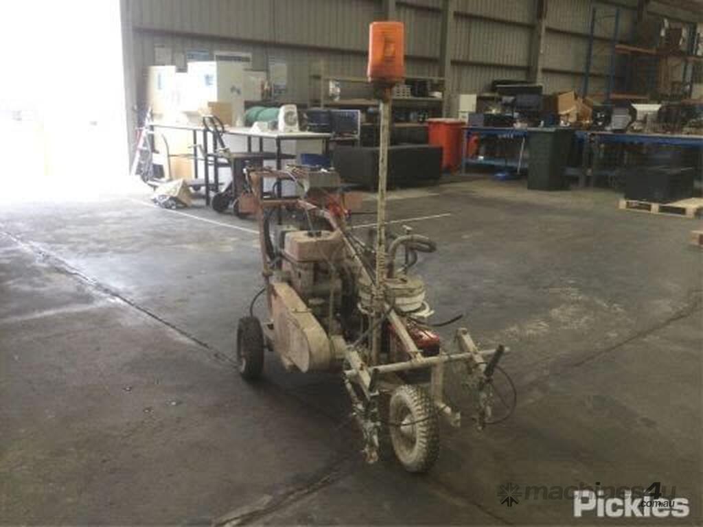 Used wagner 1993 Wagner Finish 211 Line Marking Paint Srayer Road