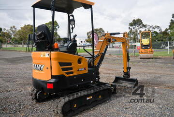 1.8T Excavator/Digger + Trailer Run-Out Package Deal!