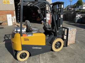 Liugong 2.5t Battery Electric  - picture0' - Click to enlarge