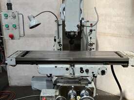 JAFO Jarocin FWD32U universal milling machine - picture0' - Click to enlarge