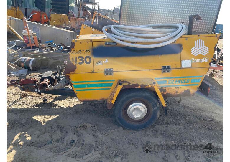 caption Compair CR100A Portable Air Compressor
