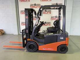 2014 TOYOTA 8FBN18 ELECTRIC  4 WHEEL COUNTER BALANCED FORKLIFT CONTAINER ENTRY  - picture0' - Click to enlarge