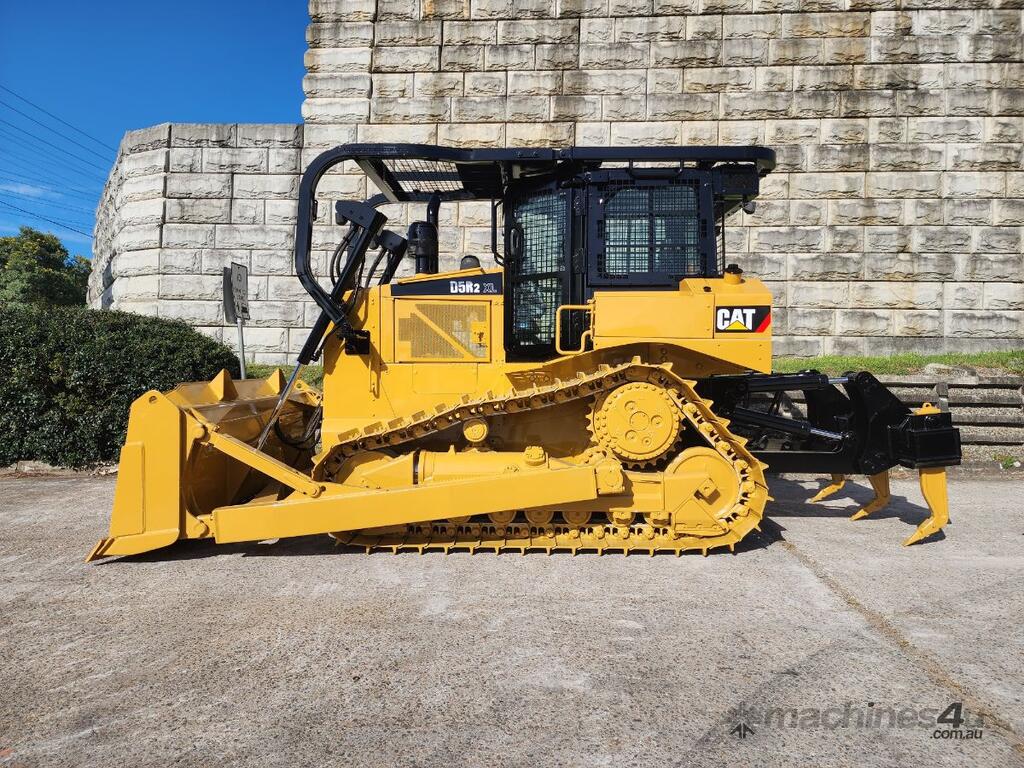 Used 2017 Caterpillar CAT D5R2 XL DOZCATETC Crawler Loader in DARRA, QLD