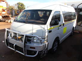 2013 TOYOTA COMMUTER 200 SER BUS - picture1' - Click to enlarge