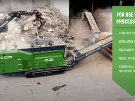 McCloskey Mobile Waste Shredder - picture0' - Click to enlarge