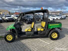 2011 John Deere Gator XUV550 - picture1' - Click to enlarge