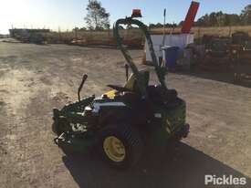 2017 John Deere Z930 - picture2' - Click to enlarge