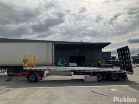 2017 Belco Tri Axle Tag-A-Long Beaver Tail Trailer - picture2' - Click to enlarge