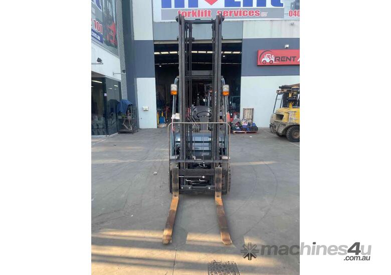 caption 2010 Toyota Forklift For Sale