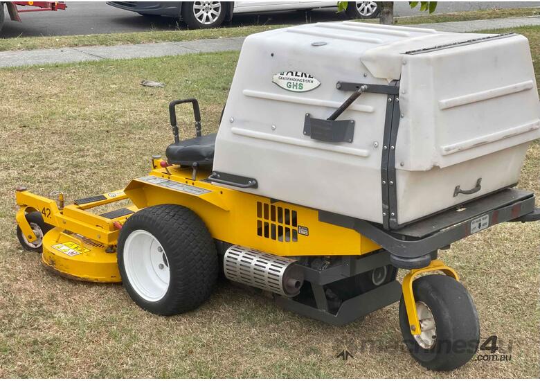 Used walker Walker MS14 GHS Catcher Mower Front Deck Mower in