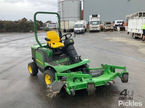 John Deere 1445 Series II 4WD Outfront Mower