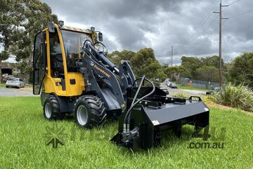 Eurotrac Mini Loader 25HP
