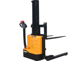 Hyundai Light Duty Walkie Stacker 1.2T Model: 10ESM - picture0' - Click to enlarge