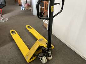 2500kg Pallet Jack - picture0' - Click to enlarge