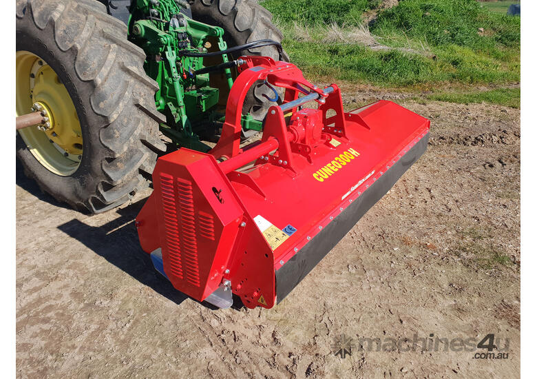 caption Omarv Cuneo 300H (Roller) Flail Mower (3m)