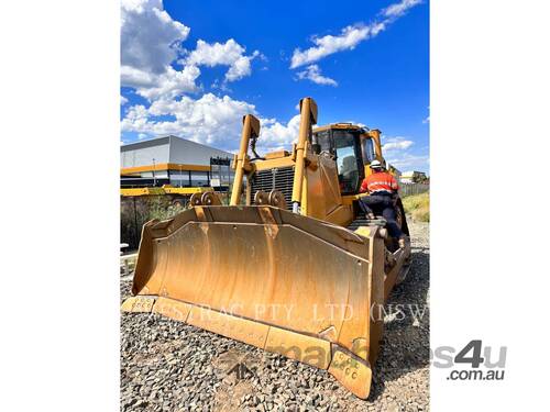 CAT D8T Track Type Tractors