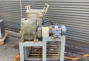 Grinding jacketed stainless mixer grinder lump breaker 20L tipping