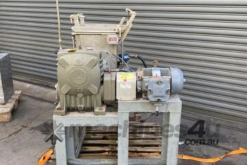 Grinding jacketed stainless mixer grinder lump breaker 20L tipping