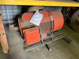 160kw CMG 4 Pole Motor - picture2' - Click to enlarge