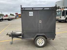 2002 Austrailers Manufacturing Enclosed Box Trailer - picture2' - Click to enlarge