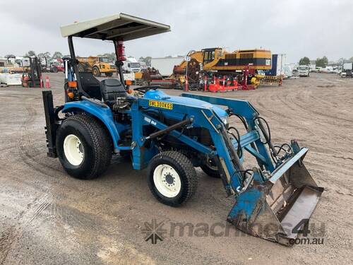 2001 New Holland TC33D Tractor/Loader/Backhoe