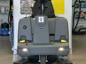Karcher Ride on Sweeper KM 85/50 R Bp 850mm - picture0' - Click to enlarge
