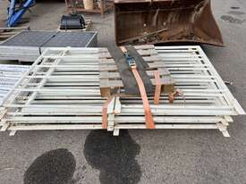 Truck Gates suit 1zuzu 12 ton flat bed - picture0' - Click to enlarge