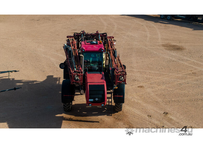 caption Self Propelled Hardi Alpha 4100 - FOR AUCTION!