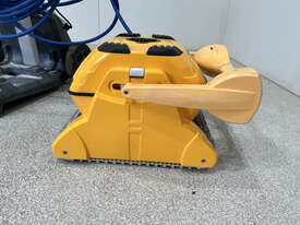 Maytronics Dolphin Wave 100 pool cleaner with power supply and trolley - picture2' - Click to enlarge