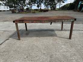 Steel Workbench - picture1' - Click to enlarge