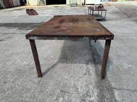 Steel Workbench - picture2' - Click to enlarge