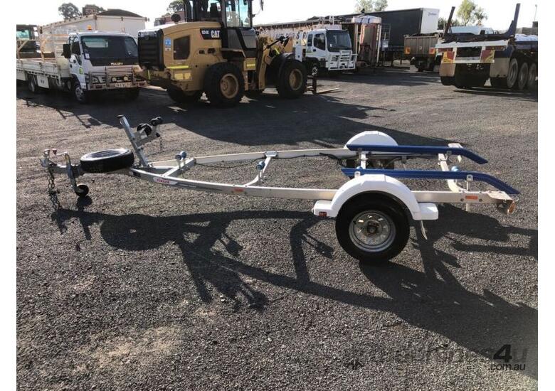 Buy Used 2018 telwater 2018 Telwater TELASMALL2 Boat Trailer Trailers ...