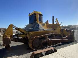 Komatsu D275A - picture2' - Click to enlarge