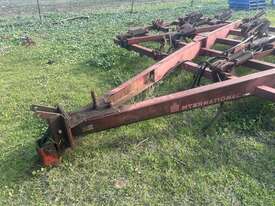 International 2-11 Scarifier - picture0' - Click to enlarge