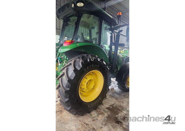 caption John Deere Tractor 90hp - Hydrostatic Steering, Cab Suspension for Ultimate Comfort!
