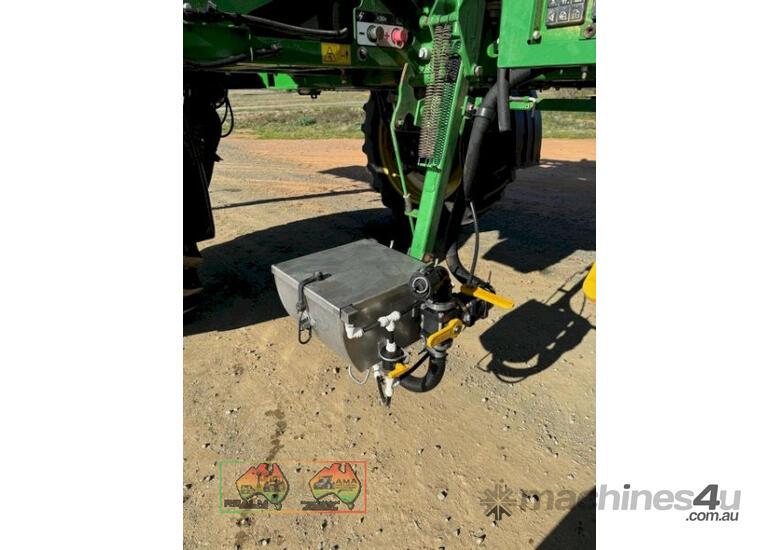 caption (8001) John Deer 4960 - Carbonfibre Boom - (Elmore, VIC)