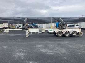 2012 OPhee Tri Axle Semi Trailer Tri Axle Side Loader Trailer - picture2' - Click to enlarge