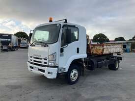 2013 Isuzu FRR600 MWB Hook Bin Lifter - picture1' - Click to enlarge