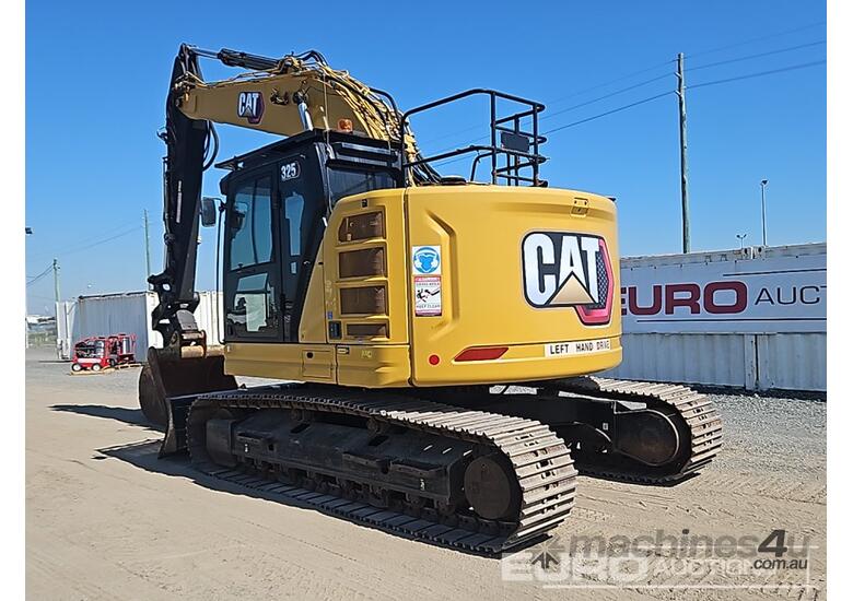 caption 2020 CAT 325-07