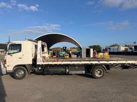 2006 Hino FD1J Tilt Tray - picture2' - Click to enlarge