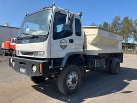 1998 Isuzu FTS750A Spreader Truck - picture1' - Click to enlarge