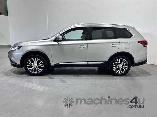 2018 Mitsubishi Outlander LS Petrol