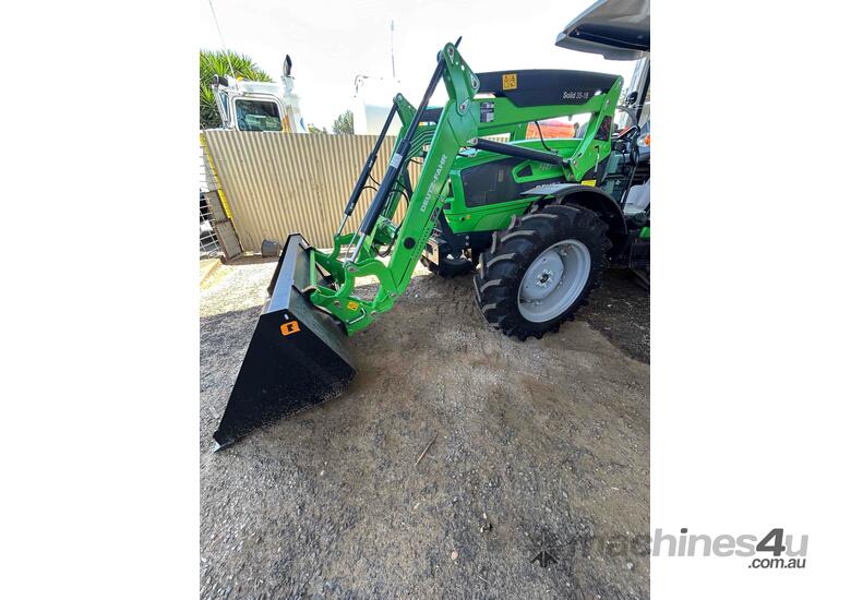 Deutz Fahr 90hp Lifestyle Tractor with 4 in 1 bucket, forks and slasher!