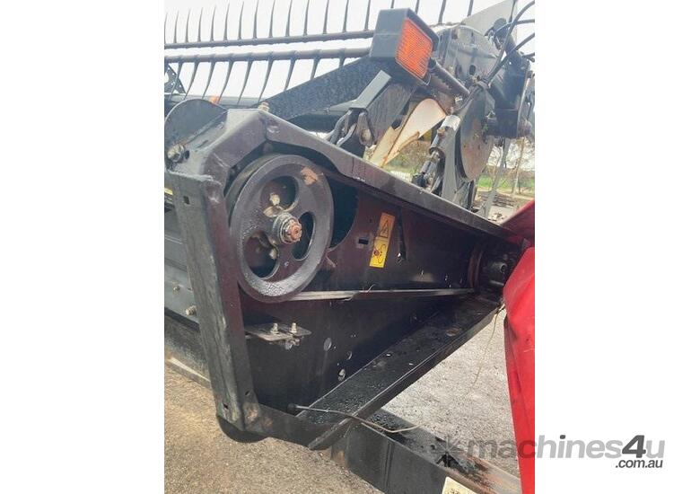 caption 2009 CASE IH 2152 40' DRAPER FRONT