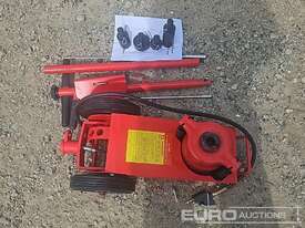 Unused 30T Air Jack  - picture0' - Click to enlarge