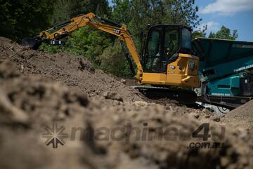 CATERPILLAR 304 MINI HYDRAULIC EXCAVATOR WITH 0%^ FINANCE