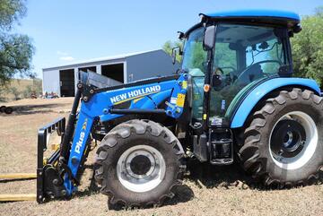 New Holland T.475s Tractor Including 4 way Bucket, pallet forks & hay forks