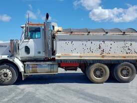 Western Star 4800FX - picture1' - Click to enlarge